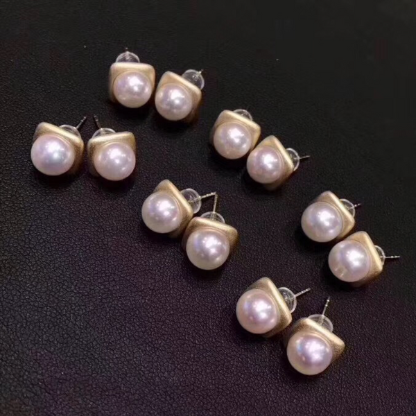 Stud Solo SQ Earring