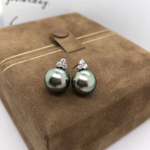 Trinity Diamond Earring black