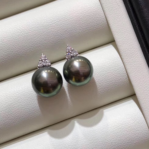 Trinity Diamond Earring black