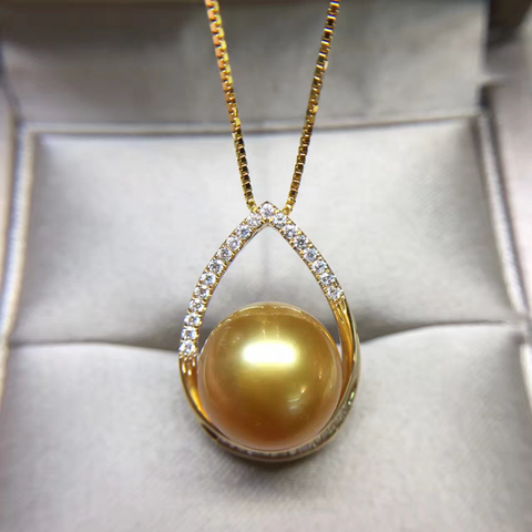 Teardrop - South Sea Gold Pearl Pendant